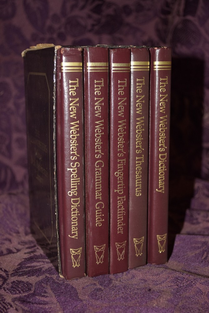 New Websters Deluxe Desk Reference Library Set 5 Vintage Books Dictionary NICE!