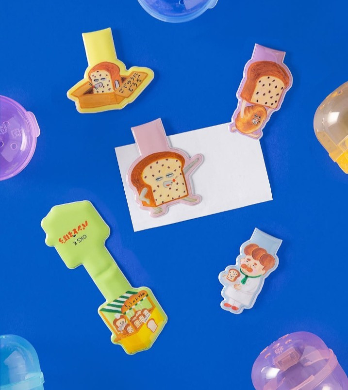 Pan Dorobou / bread thief magnetic bookmarks