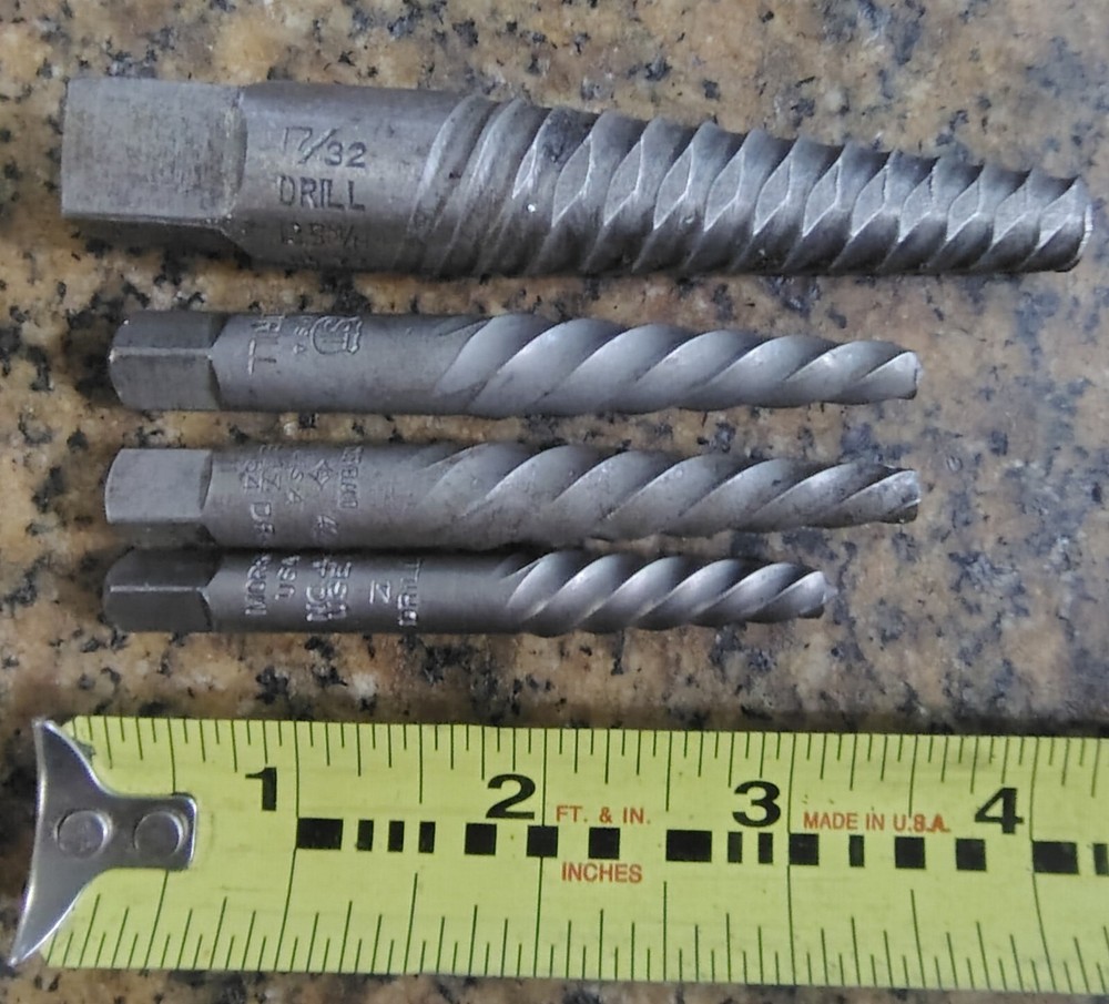 🗽EASY OUT SET OF FOUR PCS