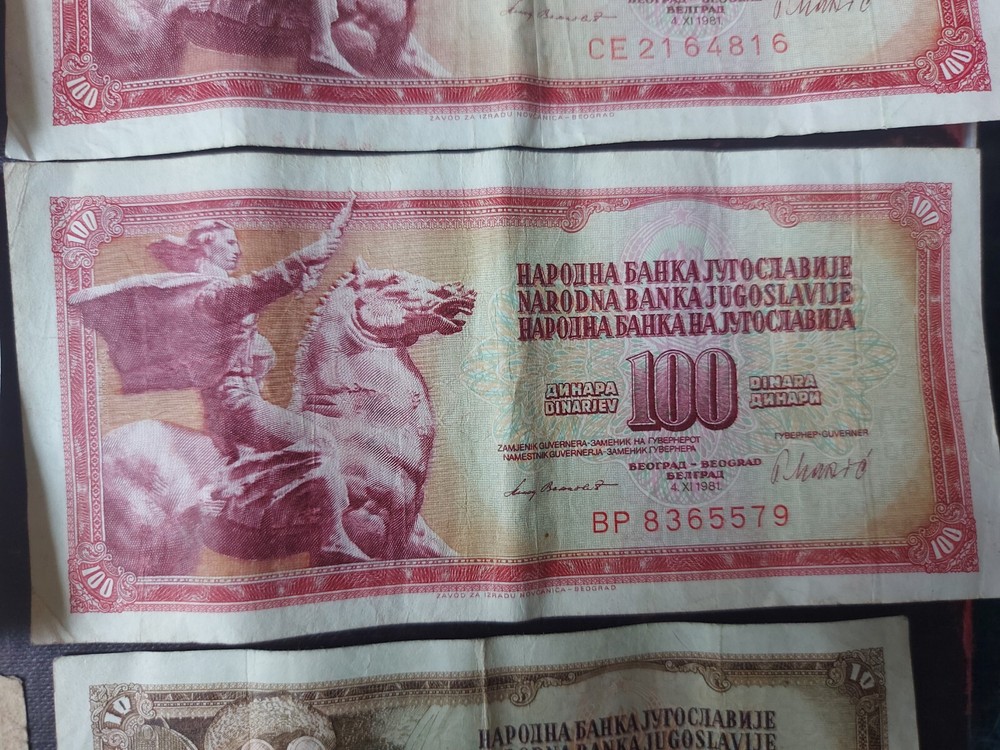 Yugoslavia 5x 100 Dinar Notes 3 dated 1981 2 1978 1 And 10 Dinar Note Dated 1968