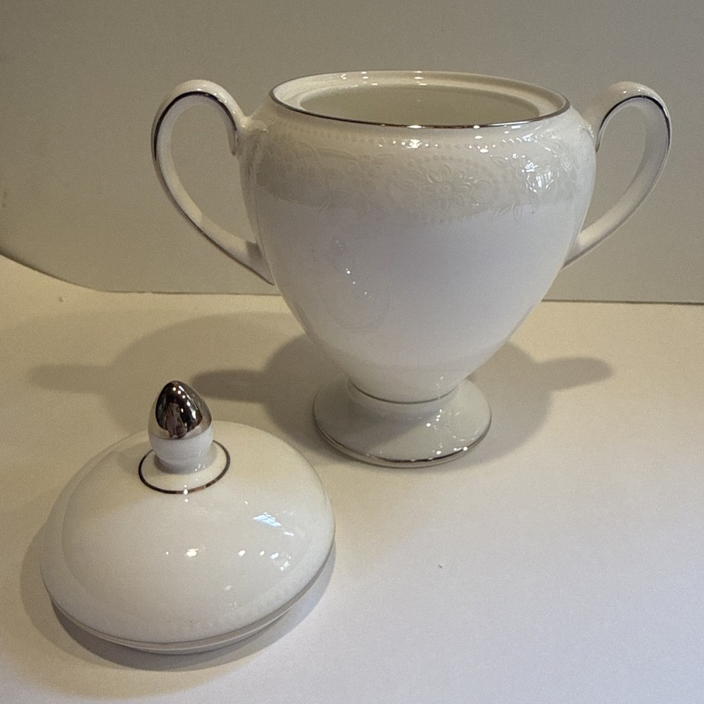 Wedgewood St. Moritz Fine Bone China Lidded Sugar Bowl
