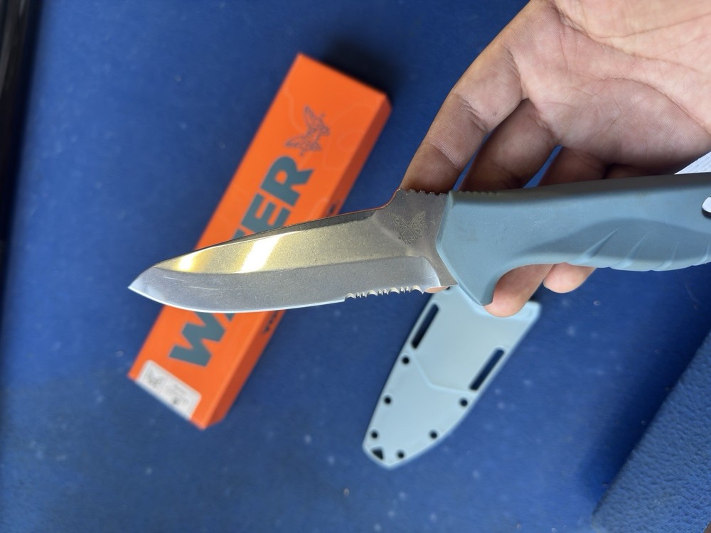 Benchmade Undercurrent Sheepsfoot Depth Blue Santoprene Handle 18040S