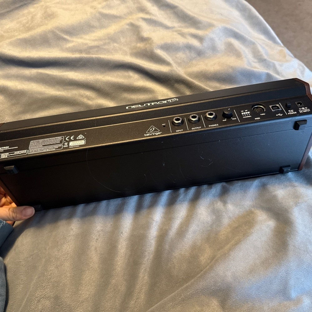 Behringer Neutron Analog Synthesizer Unit