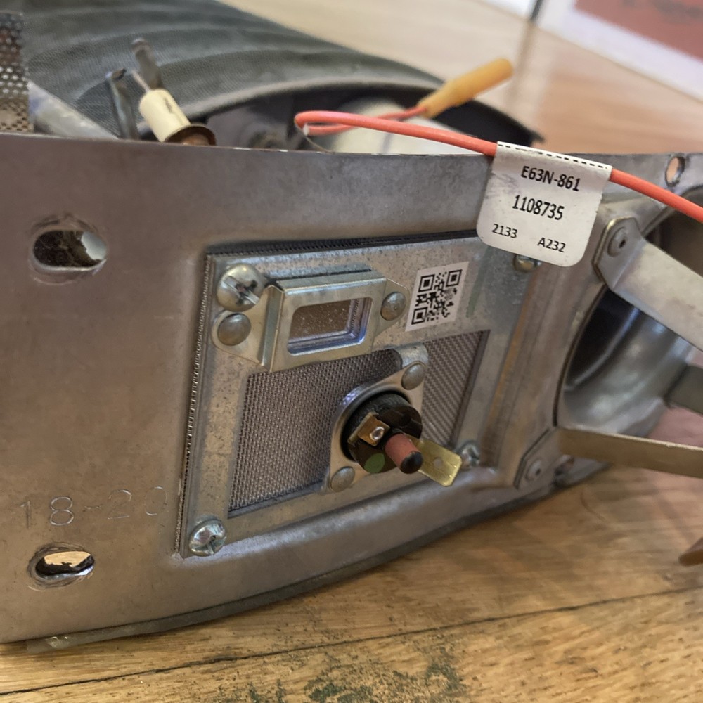 18”-20” Bradford White￼burner Assembly Ultra Lo NOx