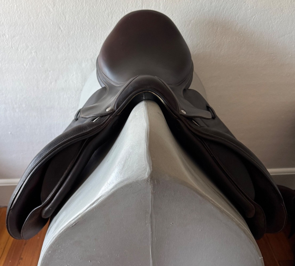 18.5" Voltaire Stuttgart PRO Saddle - 2017 - 4AAR - Full Buffalo