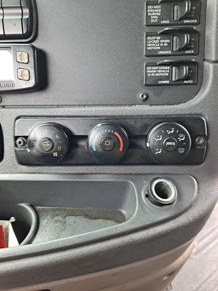 Replaces 2014 FREIGHTLINER CASCADIA 125 TEMPERATURE CONTROL ,  GA