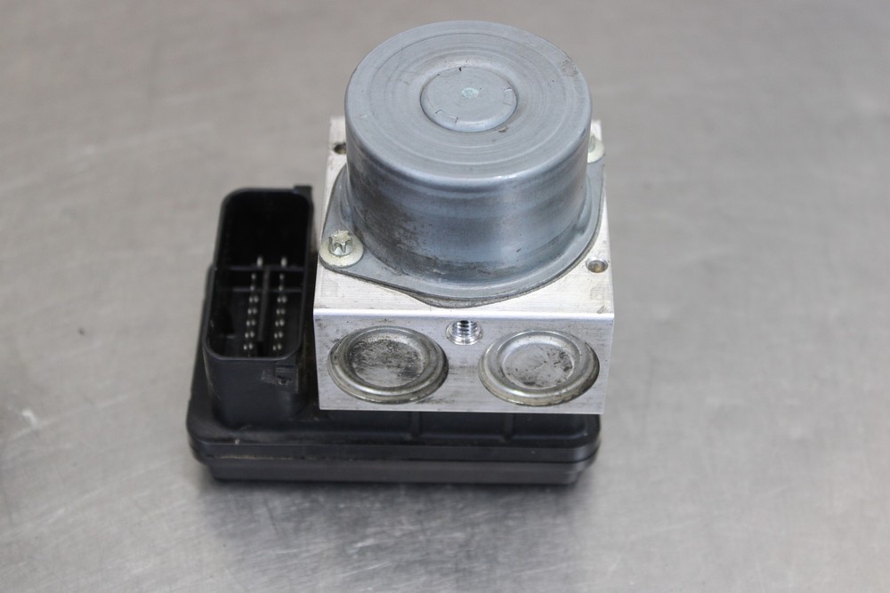 17-23 KAWASAKI NINJA 650 EX650 ABS PUMP UNIT MODULE