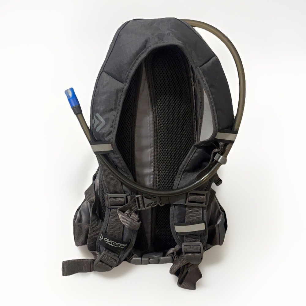 New Outdoor Products (2009) First Generation Mist 8.0 Hydration Backpack
