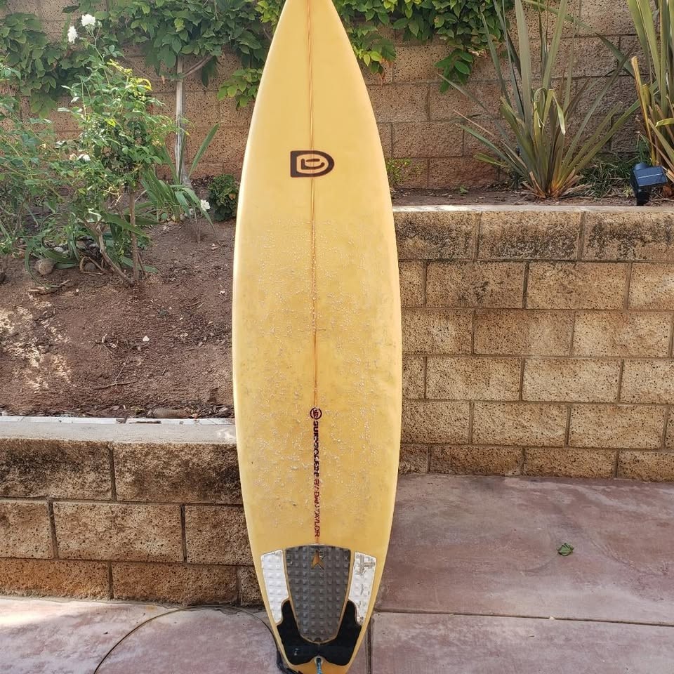 Surf board   Surfboard  Shortboard   Dan Taylor board  6'2"
