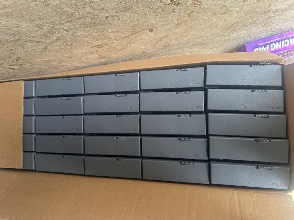 (25 NEW) Alpha Security ACM356B Keepers Anti Theft S3 Case Retail Rectangular