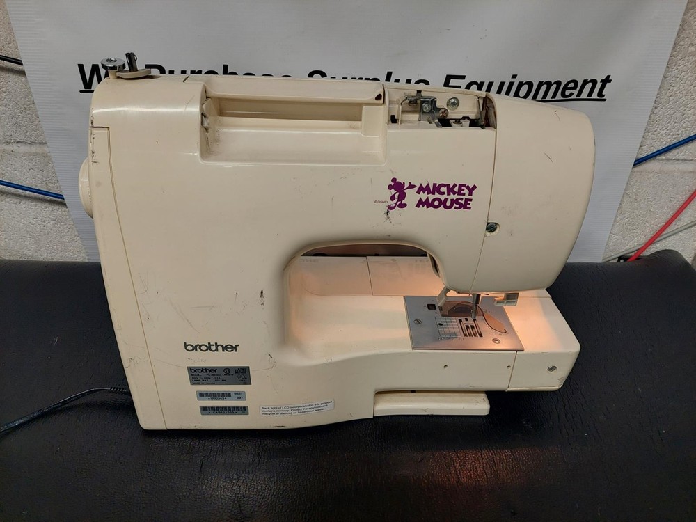 Brother Pacesetter PC-8500D Computerized Embroidery & Sewing Machine