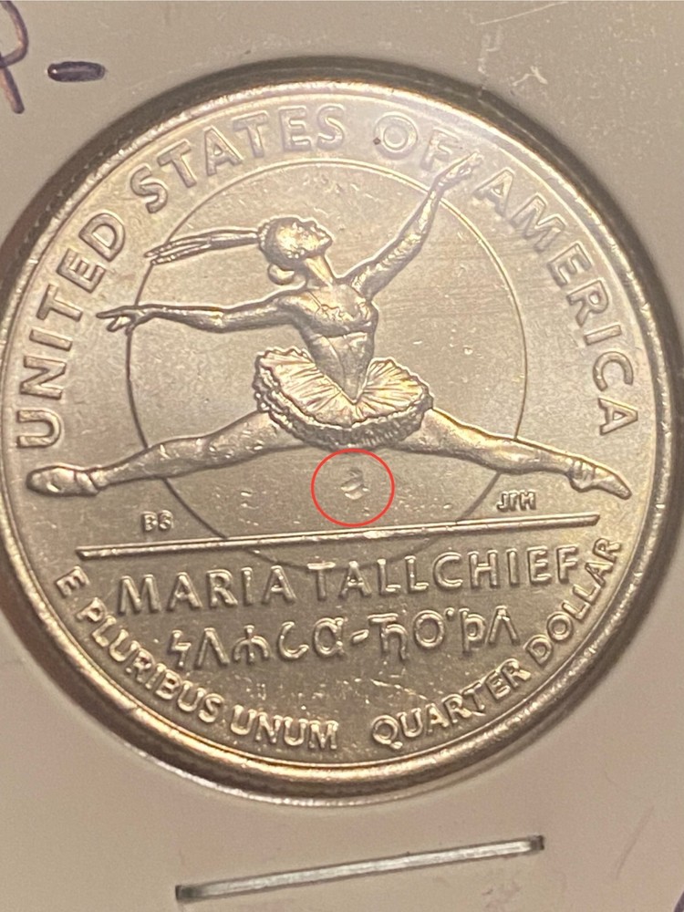 2023 D Maria Talltree quarter "Laying Egg" bag mark error
