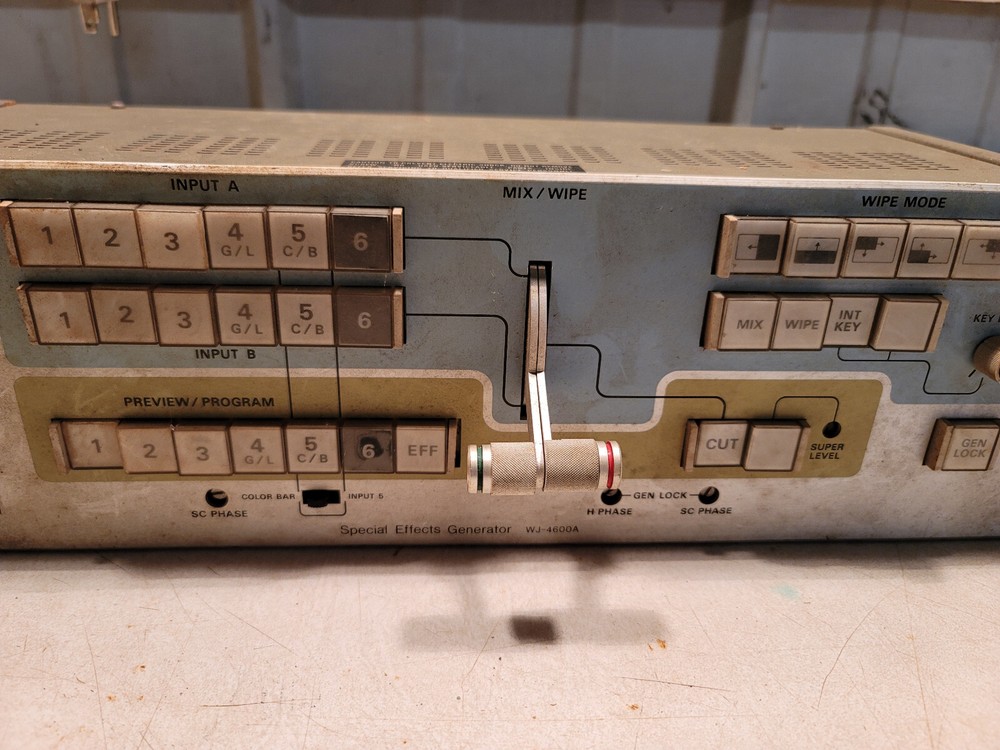 Panasonic Video Switcher & Effects Generator Model WJ-4600A Powers On AS-IS