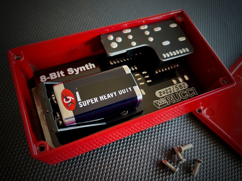 8-Bit Synthesizer (Handmade, Rucci)