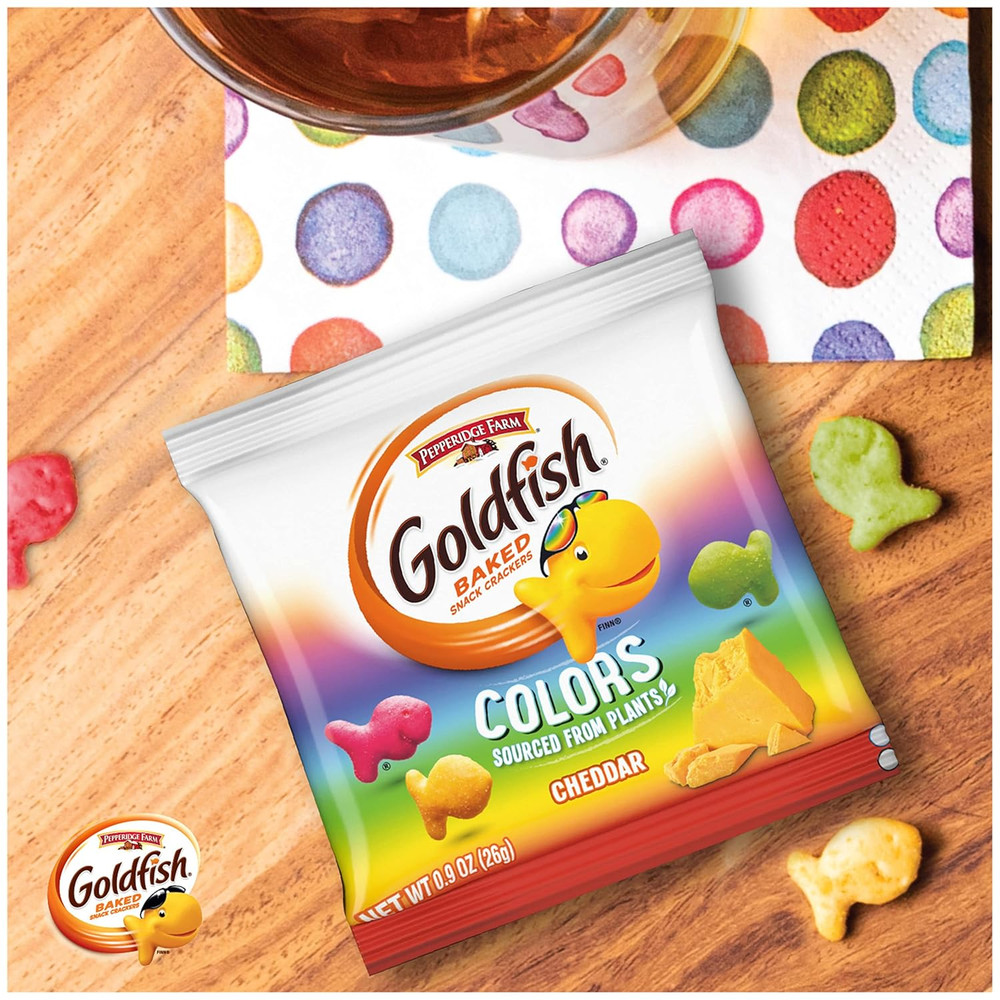 Colors Cheddar Crackers, Snack Pack, 0.9 oz, 9 CT Multi-Pack Tray
