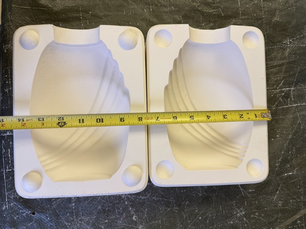 VINTAGE VICKI CERAMIC MOLD #V-076 VASE