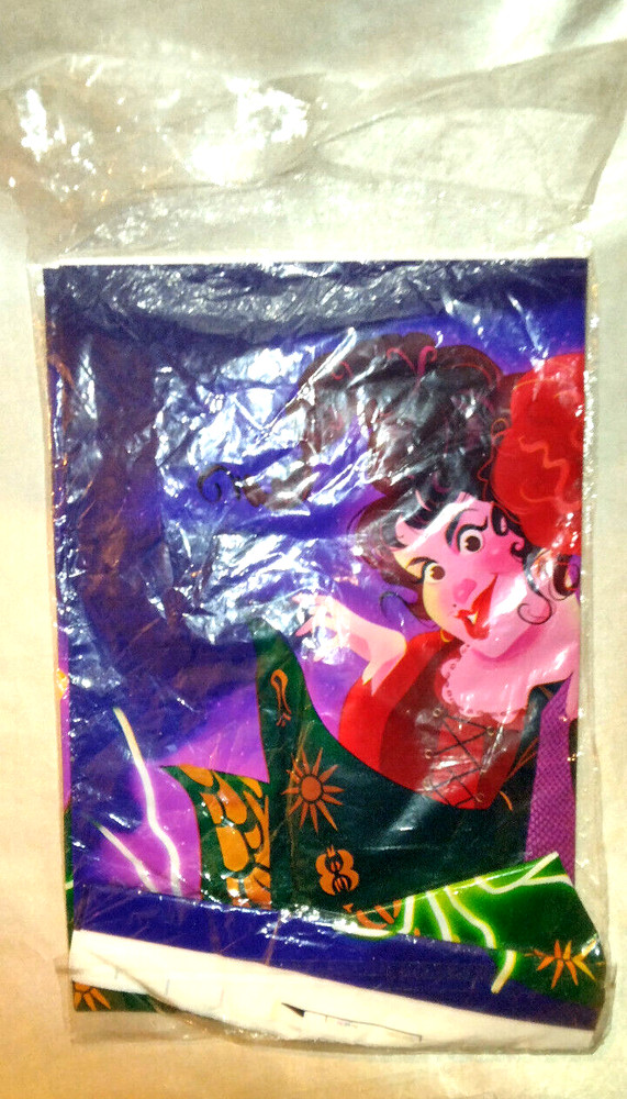 HOCUS POCUS PLASTIC TABLE CLOTH NEW IN PACKAGE