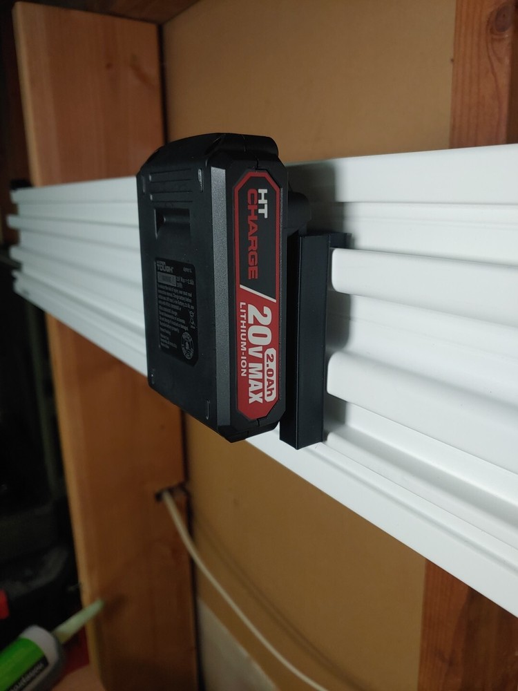 Hyper Tough Battery Holder For VersaTrack System - Pack Of 3