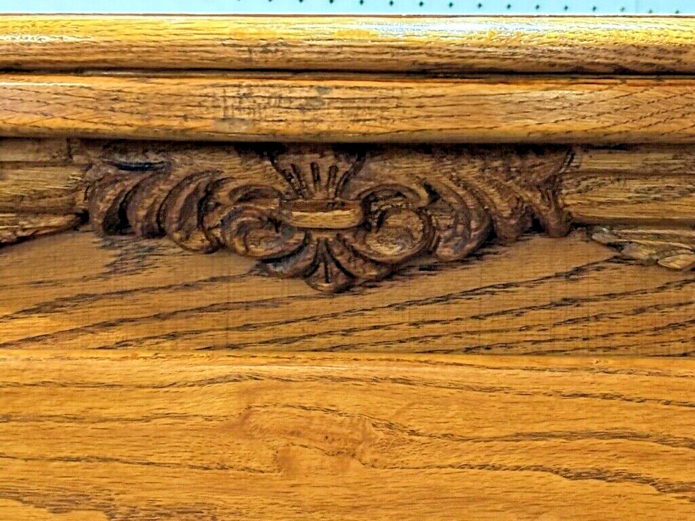 WINGED GRIFFIN OAK ICE BOX