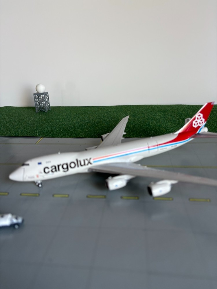 1:400 Airport Radome