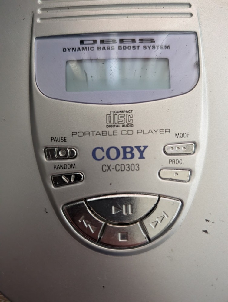 Coby CX-CD303 Portable CD Player Dynamic Bass Boost System Silver 2001