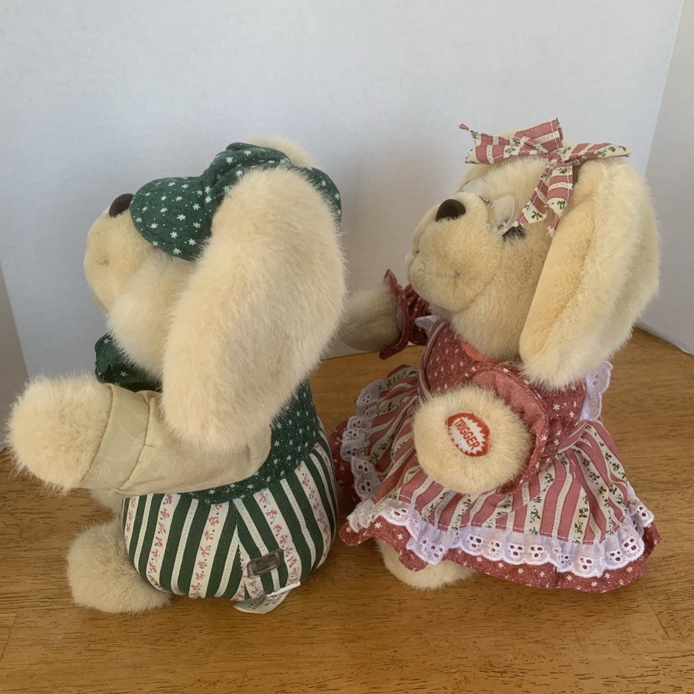 TL TOYS Easter Highway Plush Bunny Pair Infrared Interactive Sing Dance Animated