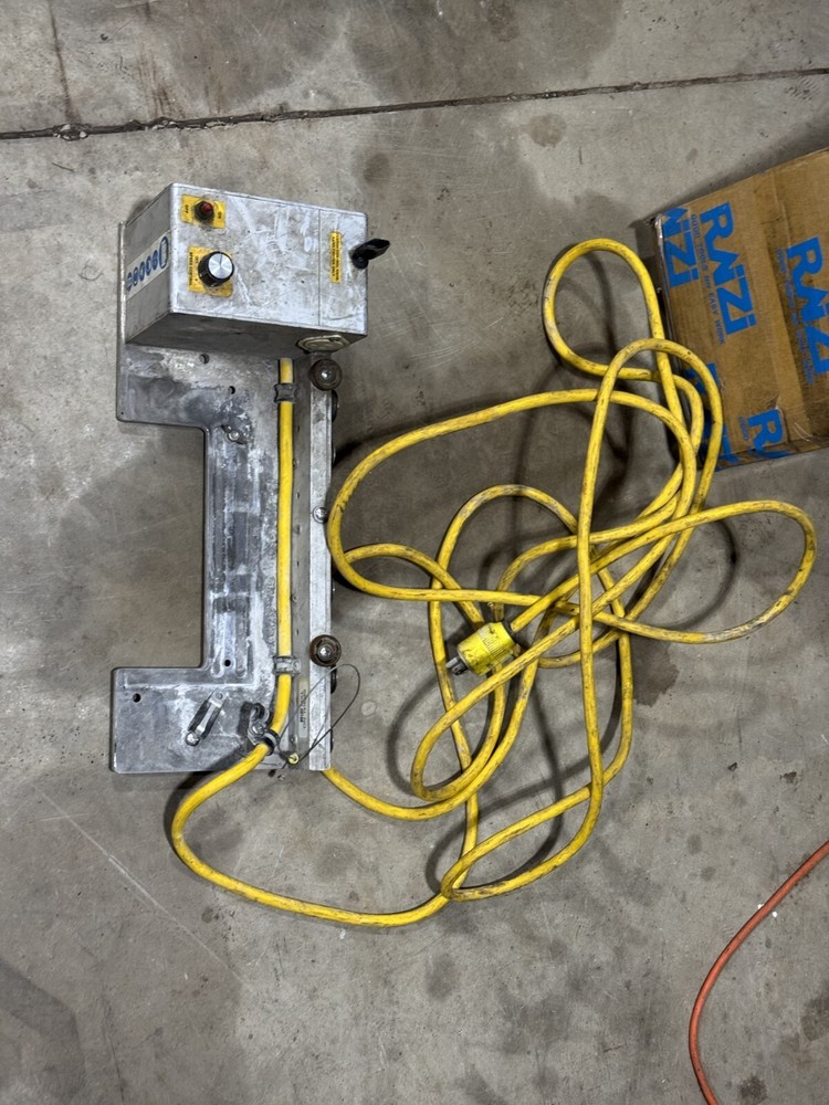 Felker Track master unit w/ suction cups