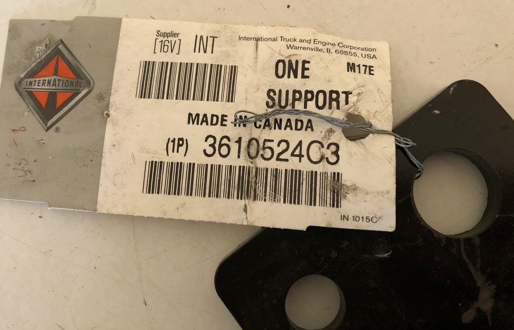 GENUINE INTERNATIONAL NAVISTAR FRONT BUMPER SUPPORT 3610524C3
