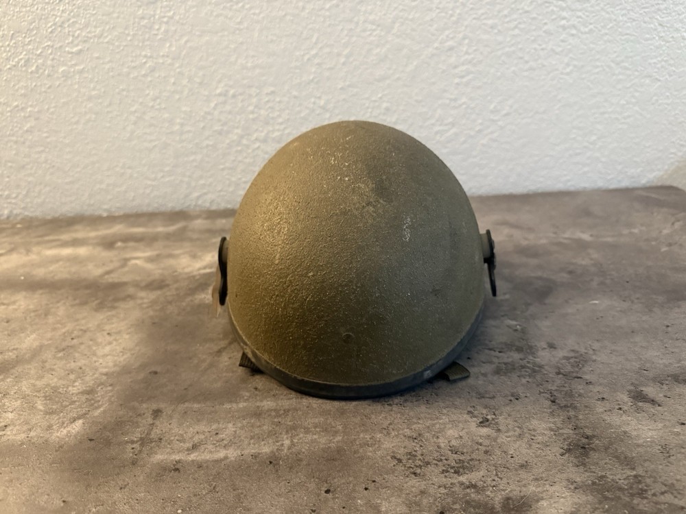 IDF OR-201 Riot Helmet - Visor Removed, Excellent Condition