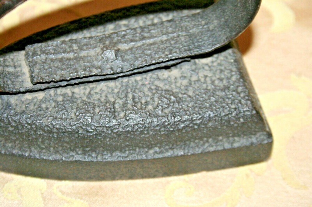 Antique Cast Iron 6" Long Primitive Sad Iron w/ Handle c. 1900