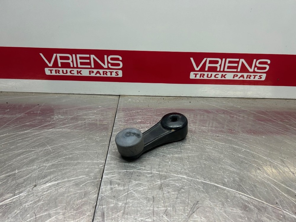 KENWORTH CRANK-WINDOW ASSEMBLY 20-16677