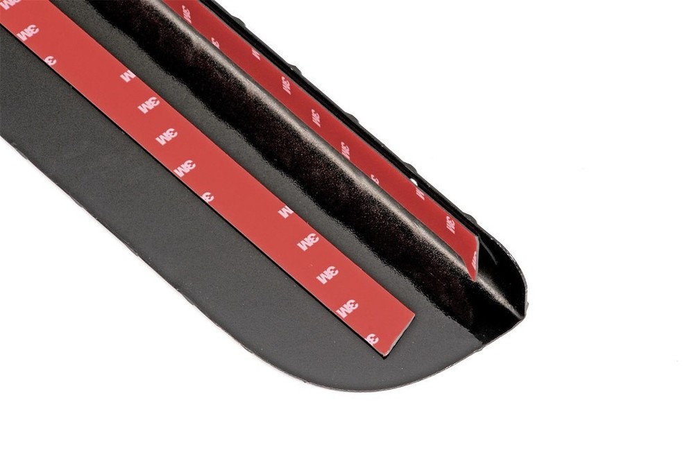 DEE ZEE TAILGATE PROTECTOR- DZ2121B