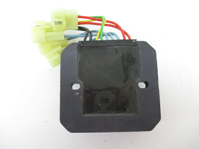 John Deere Regulator (AM877958)