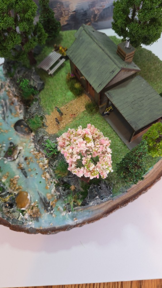 Diorama: Cabin In The Spring, Scale 1/72