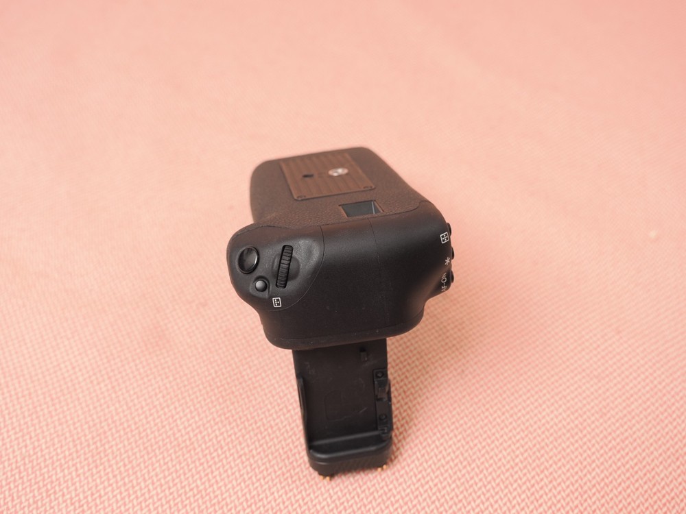 Canon BG-E21 Battery Grip for EOS 6D Mark II