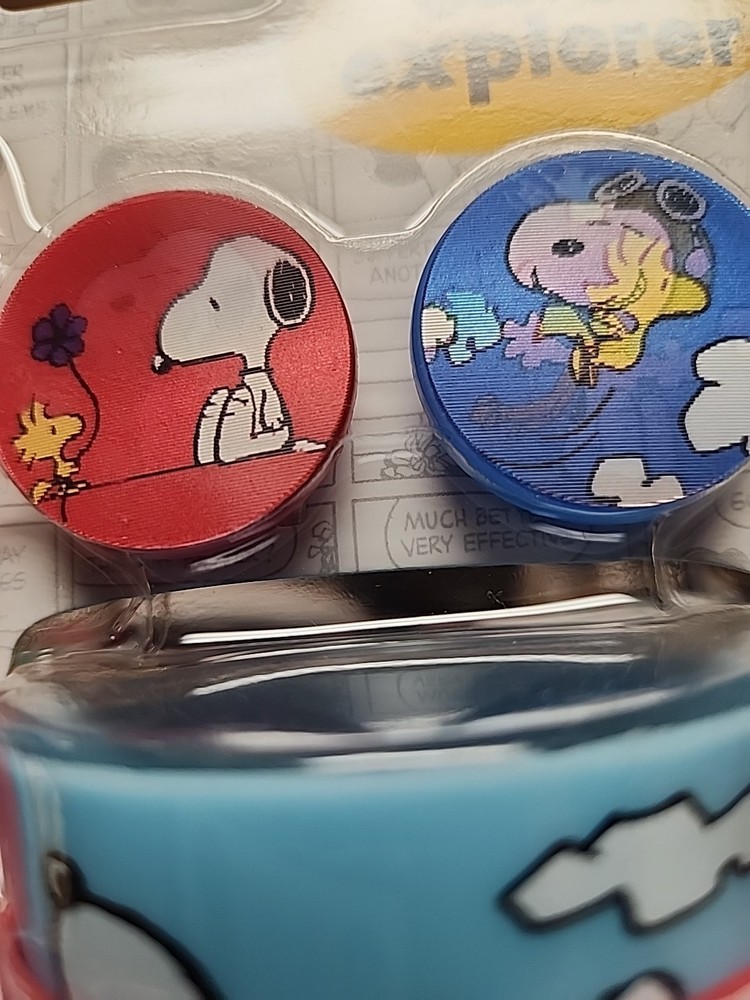 Peanuts Snoopy Toothbrush Set 2 Brushes, 2 Cups, 2 Flip Scene Brush Caps