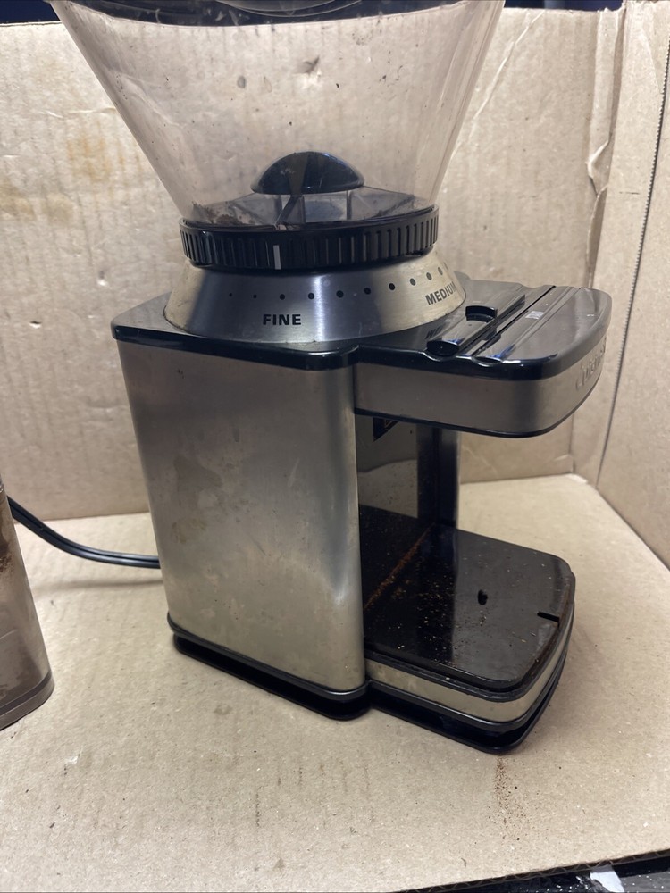 Cuisinart Supreme Grind Automatic Burr Mill Grinder model CCM-16PC