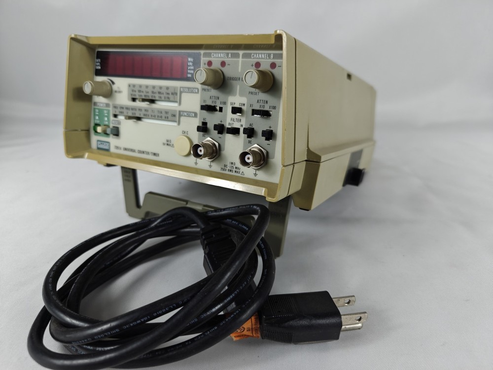 Fluke 7261A Universal Counter/Timer Working