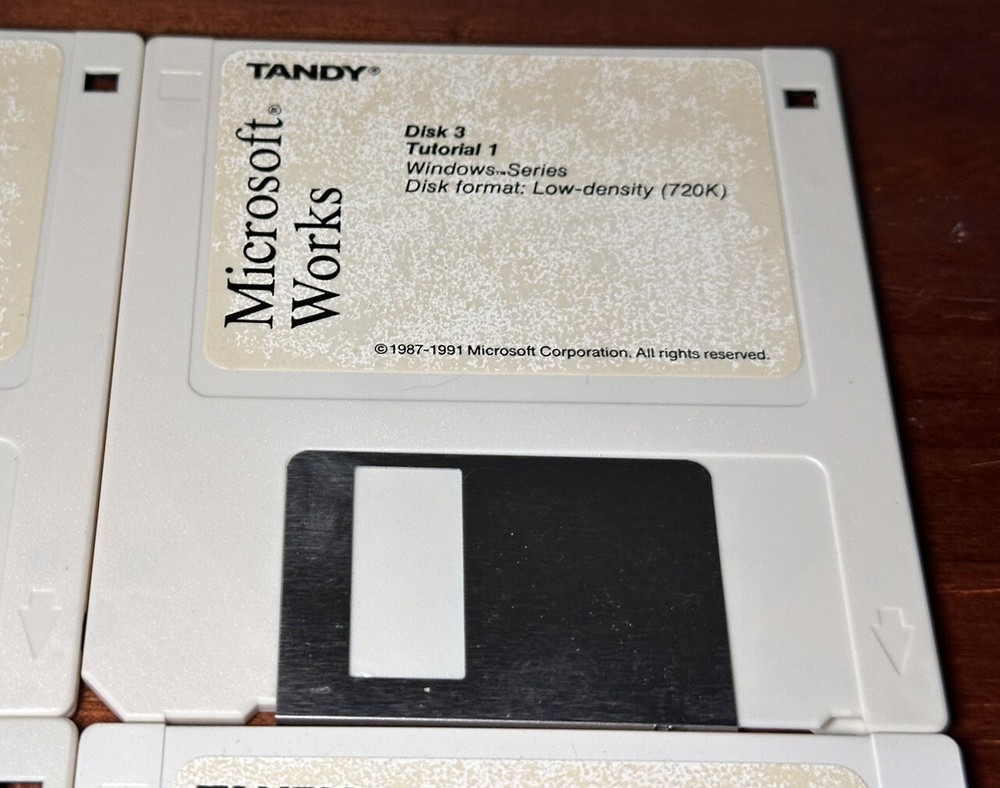 Vintage Microsoft Works 1987-1991 For Tandy 6 Disk 3.5” Floppy Software