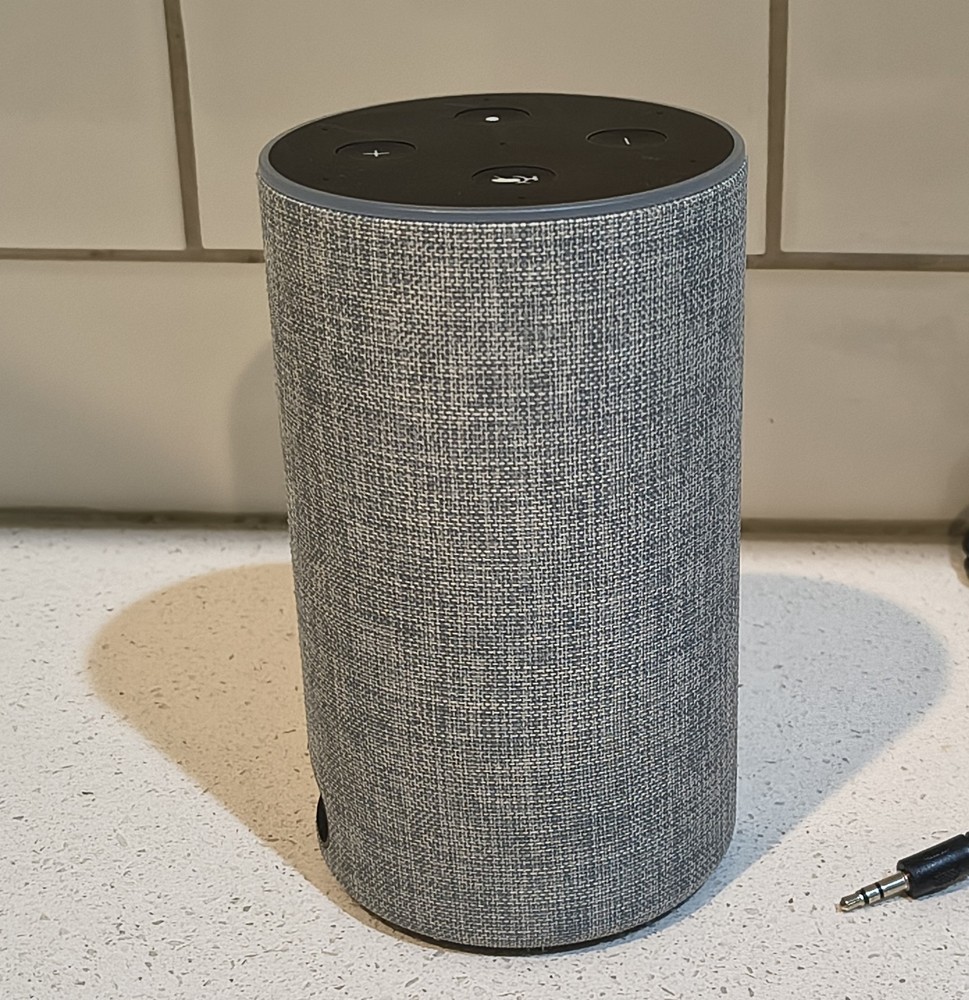 Amazon Echo 2nd Gen Smart Assistant Speaker |Heather Grey| w/ Aux Cable - TESTED