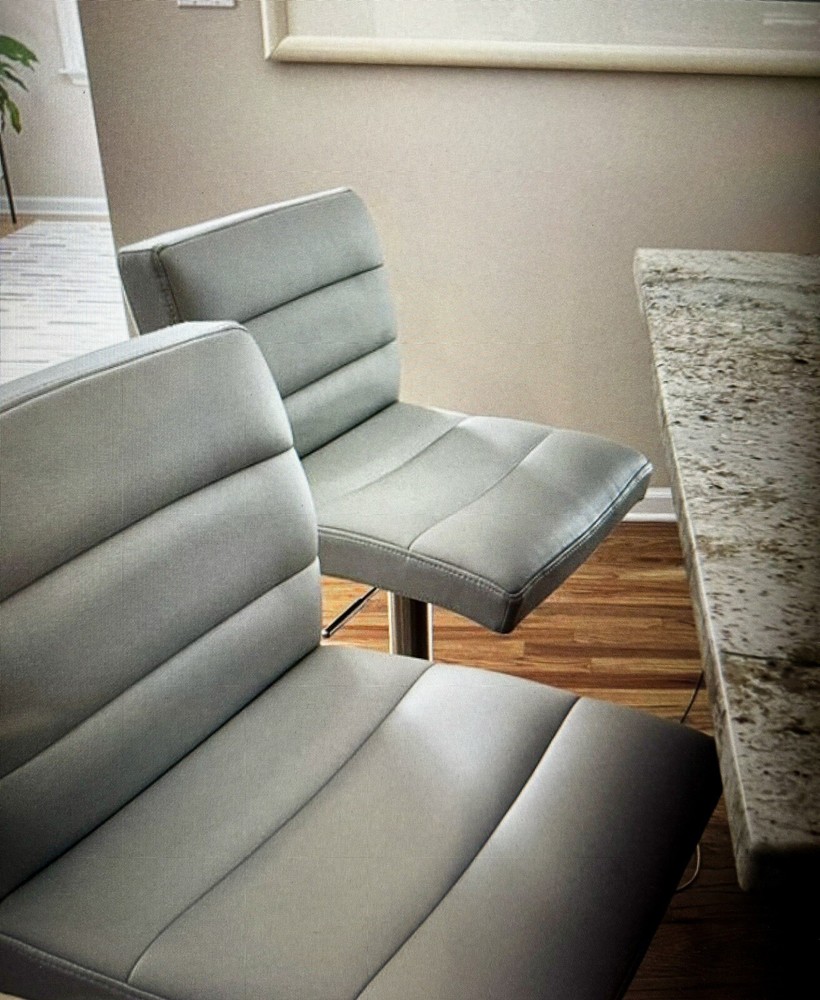 Zuri Lush Bar Stool