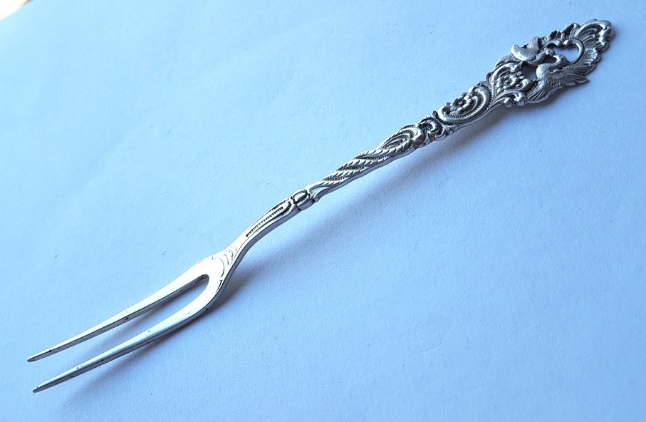 Rare Serving Fork, Doves, 800 Silver K863