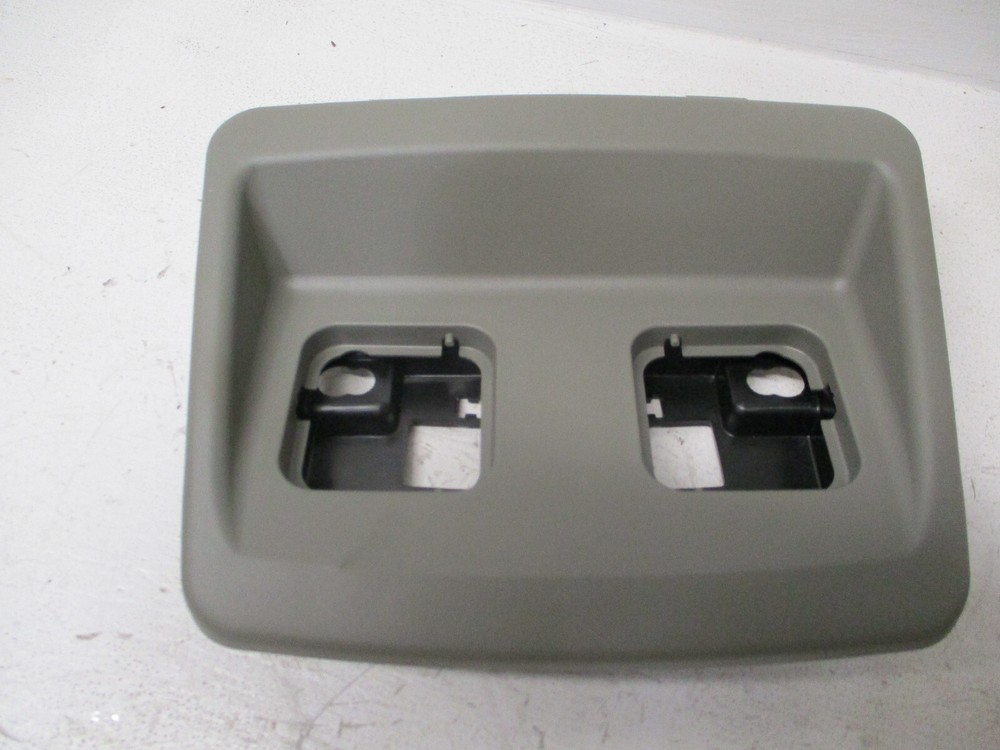 3599153C4 INTERNATIONAL CENTER TRIM BEZEL