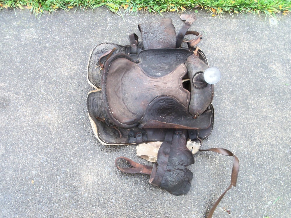 Vintage Older Riding Saddle, Measures 13"