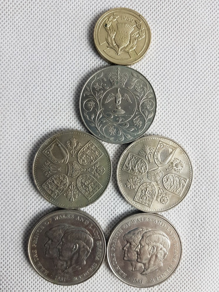 6 commemorative coins to include 1953/77/81/86