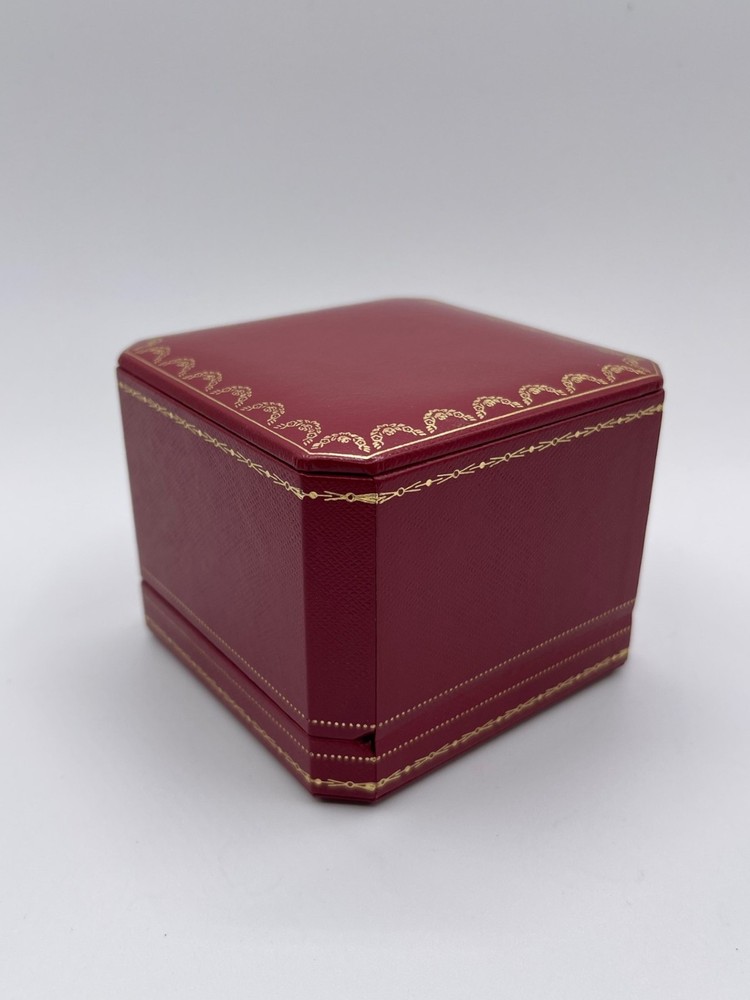 Cartier display box earrings box display