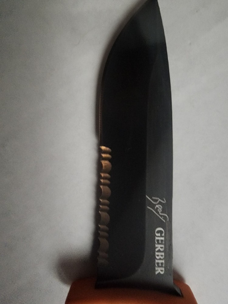 Gerber Bear Grylls Survival Knife Set Folder & Fixed Blade Fire Starter Sheath