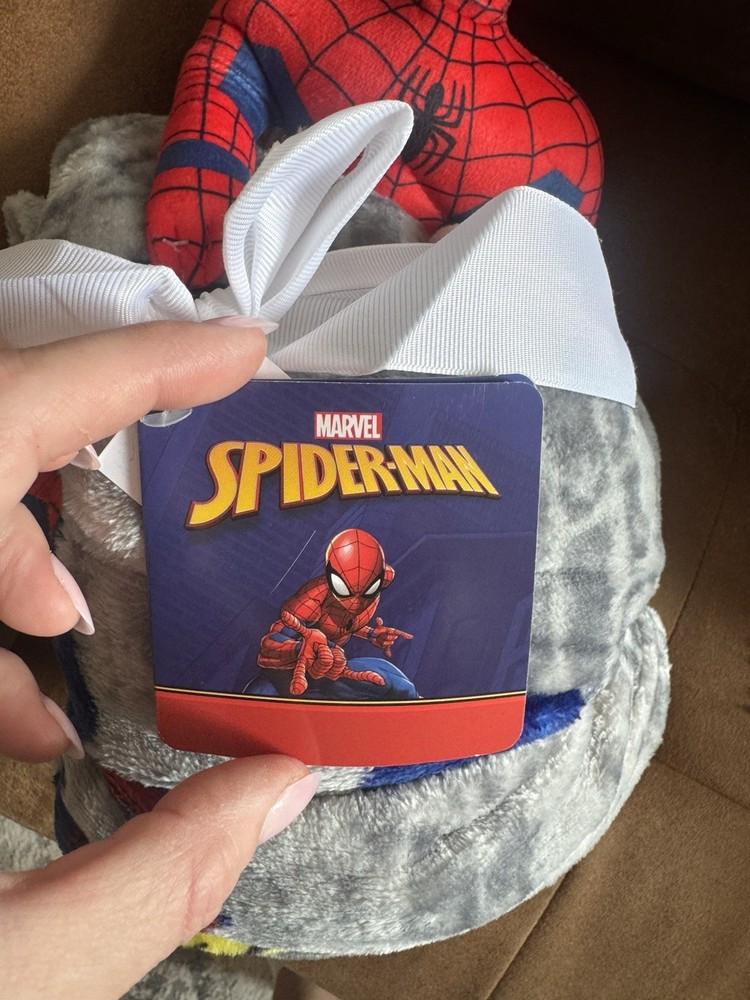 NWT Marvel Spider-Man Stuffed Doll And Throw Blanket With Tags Attached