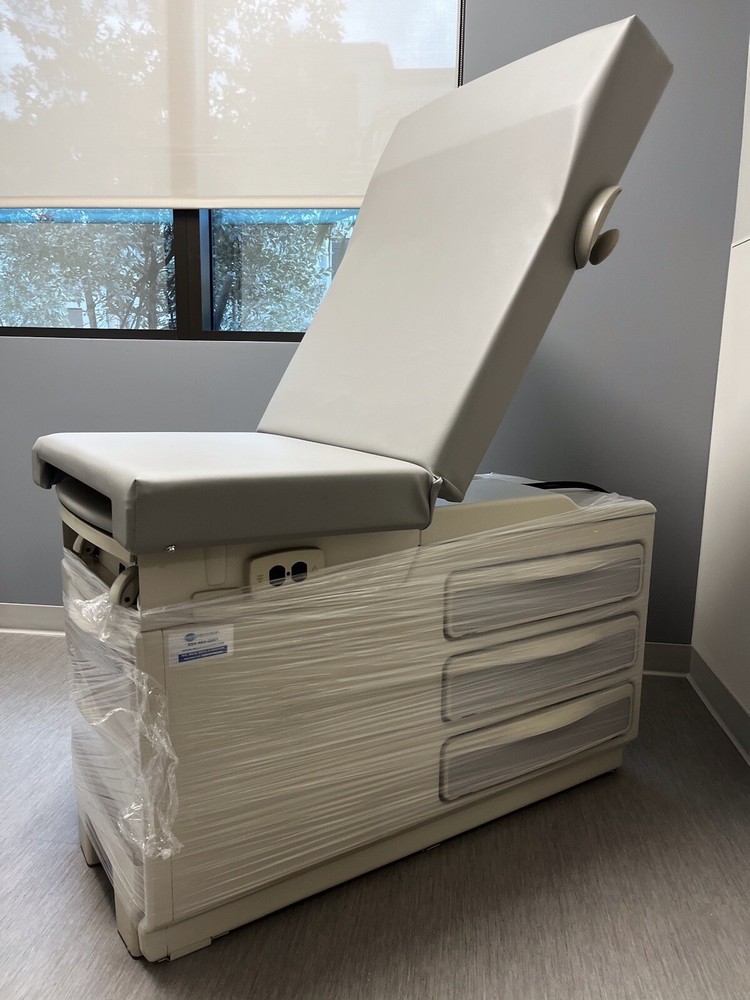 Midmark 204 Exam Tables
