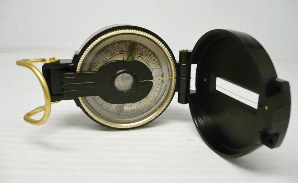 Vintage Engineer Directional Compass Very Clean